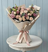 Букет цветов из:  Розы и Лизиантусы в Чемодановке