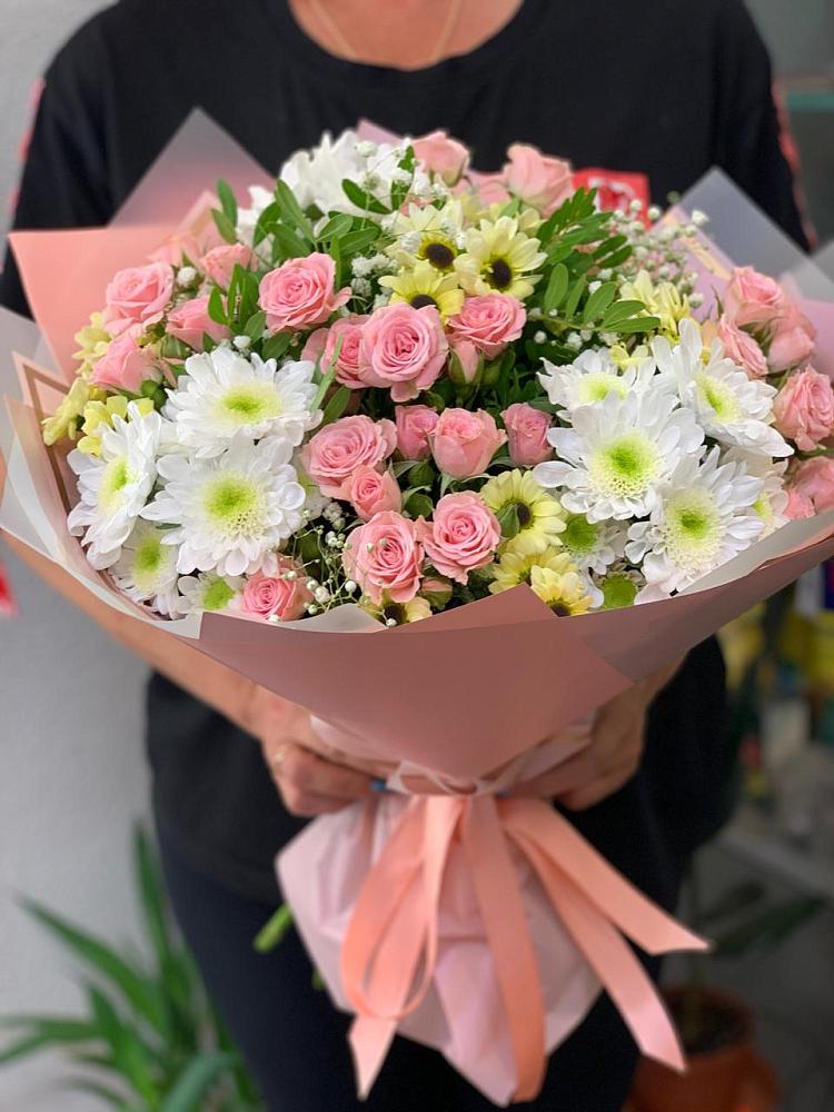 Букет цветов из: Розы и Хризантемы в Чемодановке