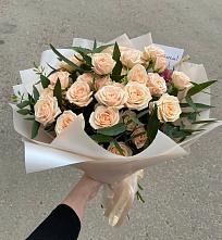 Букет Кремовые розы Латте в Чемодановке