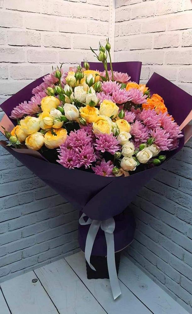 Букет цветов из: Хризантемы и Розы в Чемодановке