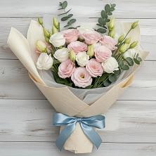 Букет цветов из:  Лизиантусы в Чемодановке