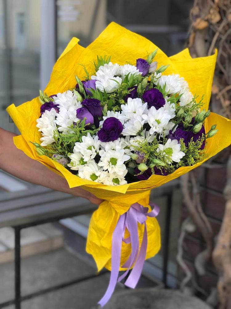Букет цветов из: Ирисы, Хризантемы и Ромашки в Чемодановке