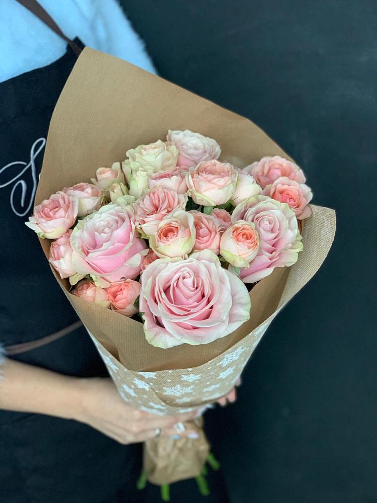 Букет цветов из: Хризантемы и Розы в Чемодановке