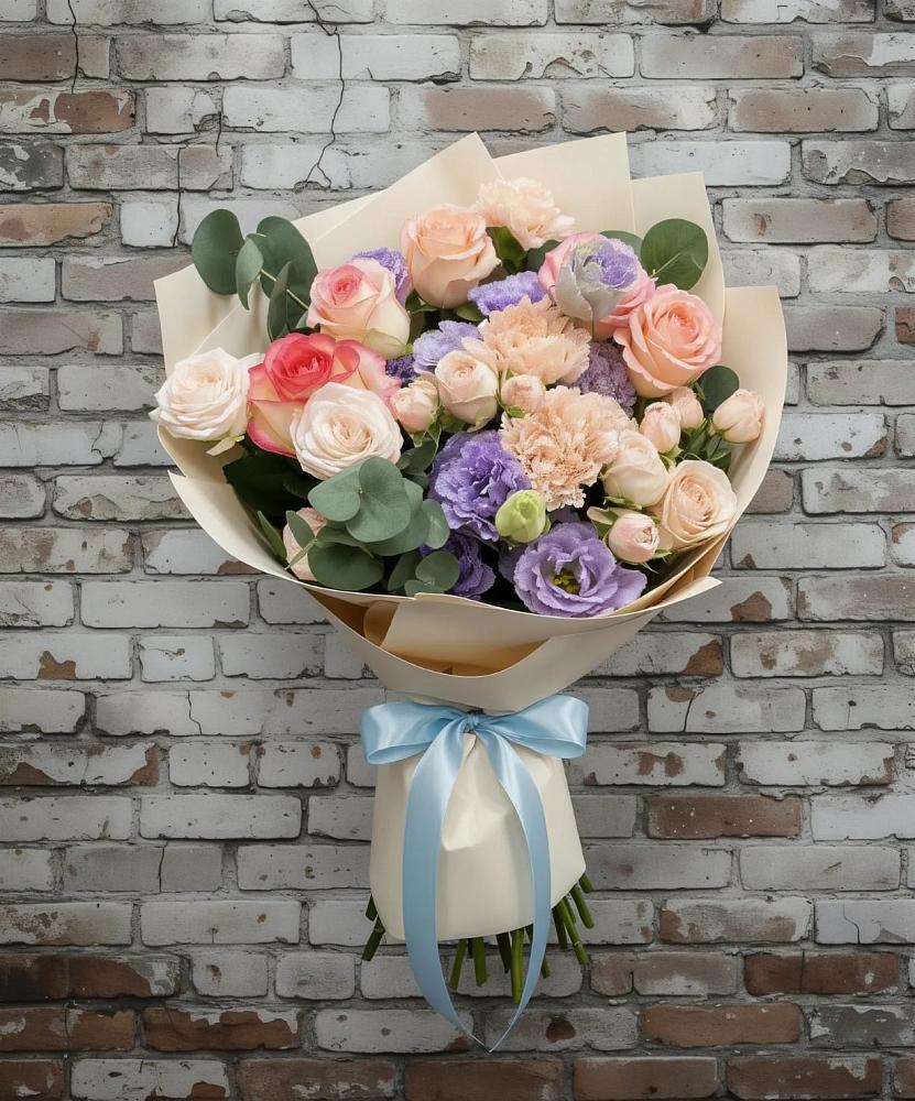 Букет цветов из: Розы, Лизиантусы и Гвоздики в Чемодановке