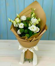 Букет цветов из:  Хризантемы и Лизиантусы в Чемодановке