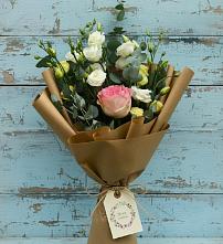 Букет цветов из:  Розы и Лизиантусы в Чемодановке