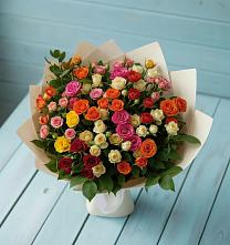 Букет Микс из разноцветных кустовых роз в Чемодановке