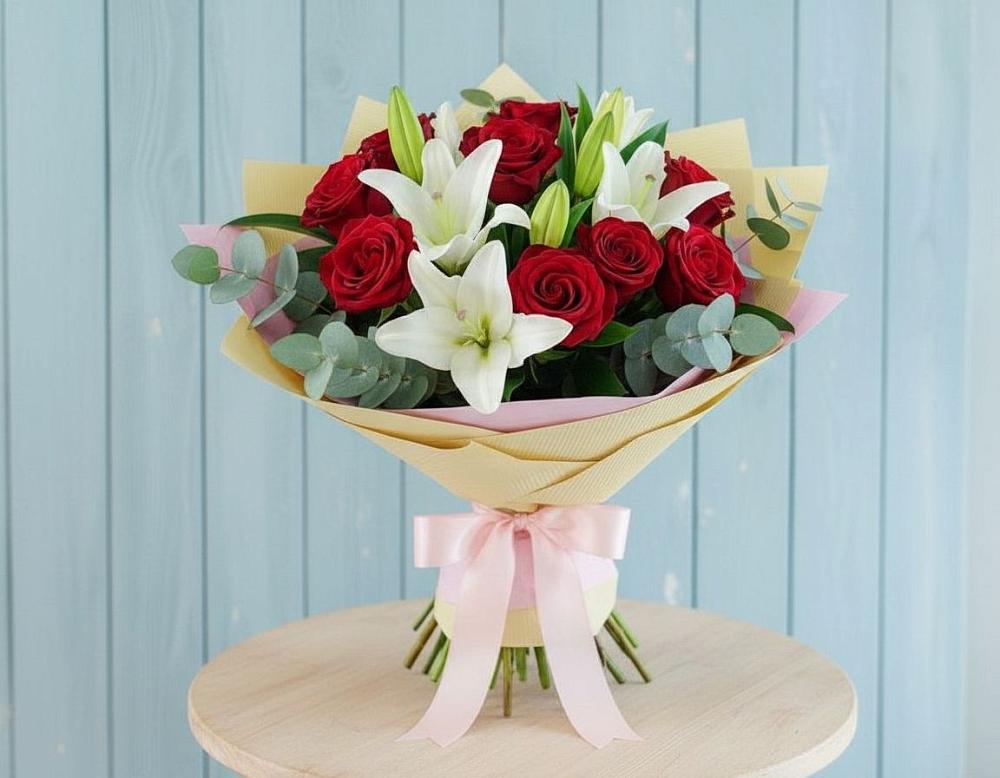 Букет цветов из: Лилии и Розы в Чемодановке